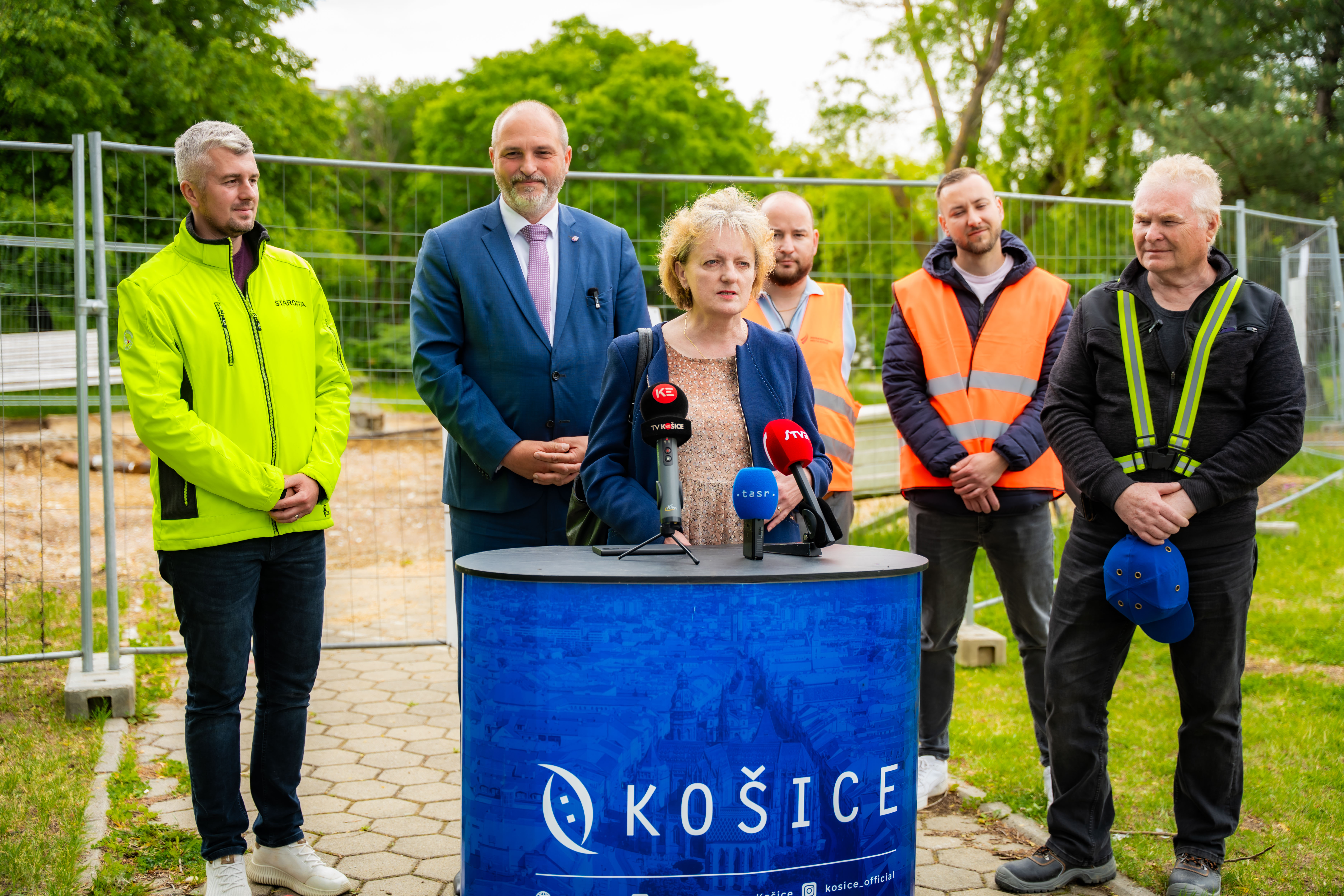 Tlacovy brifing - vystavba novej fontany v parku Bastovanskeho-1-10